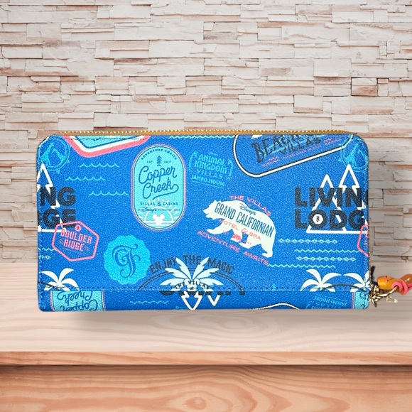 Dooney & Bourke Disney Vacation Club Resorts Zippered Wristlet Wallet NWT